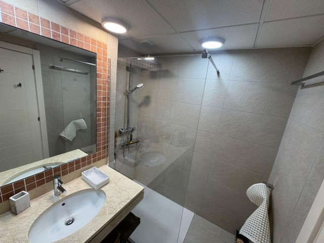 2 Slaapkamer Appartement in Estepona