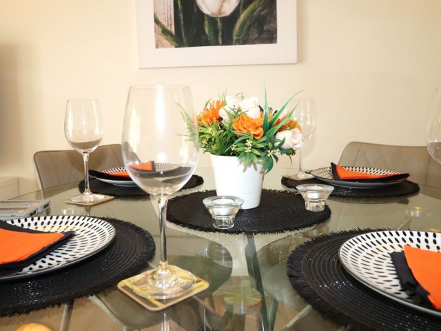2 Bedrooms Apartment in Elviria