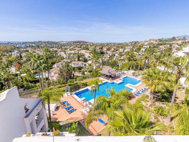 Apartamento con 2 Dormitorios  en Nueva Andalucía