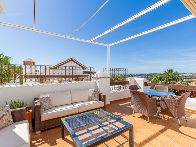 Apartamento con 2 Dormitorios  en Nueva Andalucía