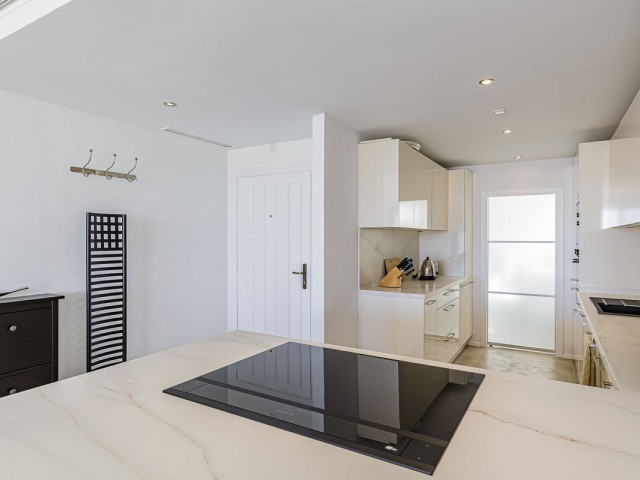 Apartamento con 2 Dormitorios  en Nueva Andalucía