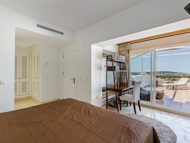 Apartamento con 2 Dormitorios  en Nueva Andalucía