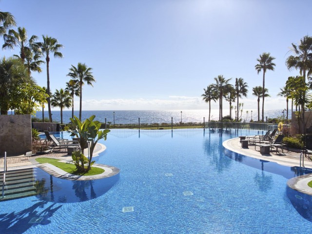2 Bedrooms Apartment in New Golden Mile