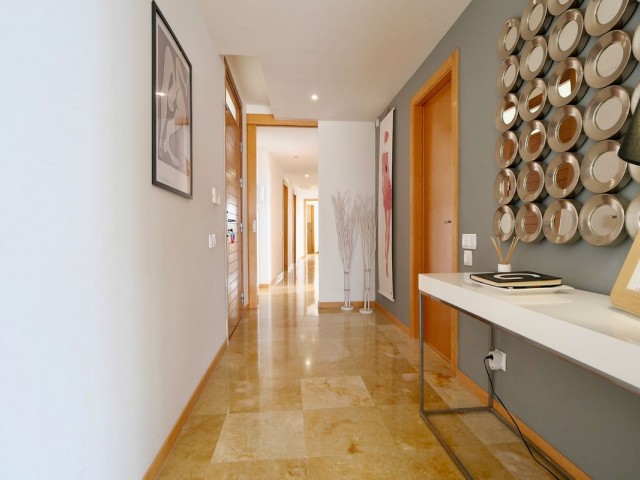 Penthouse in Altos de los Monteros