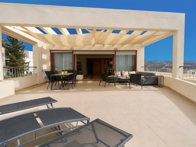 Penthouse in Altos de los Monteros
