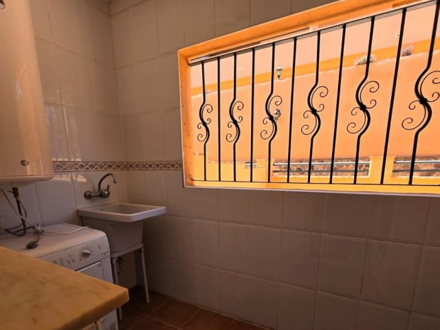 Maison mitoyenne avec 4 Chambres  à La Cala de Mijas