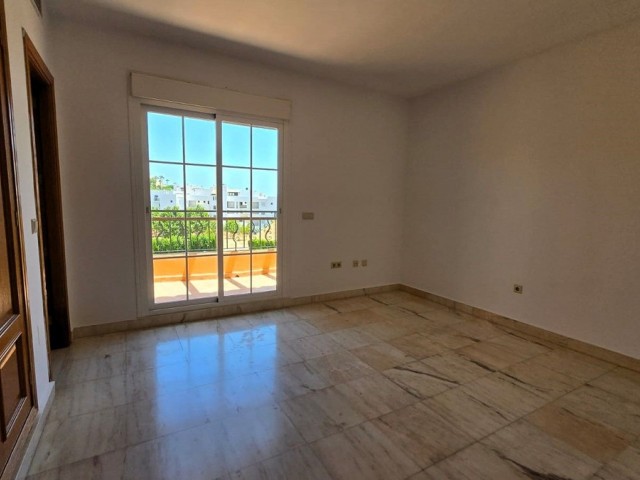 Maison mitoyenne avec 4 Chambres  à La Cala de Mijas