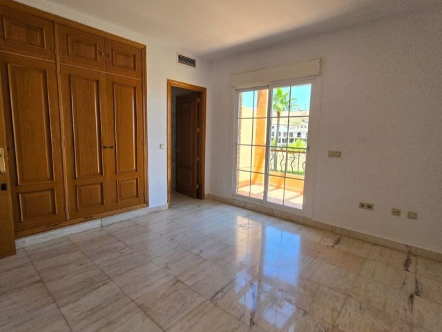 Maison mitoyenne avec 4 Chambres  à La Cala de Mijas