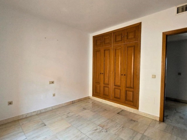 Maison mitoyenne avec 4 Chambres  à La Cala de Mijas