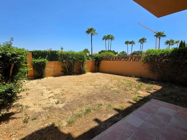Maison mitoyenne avec 4 Chambres  à La Cala de Mijas