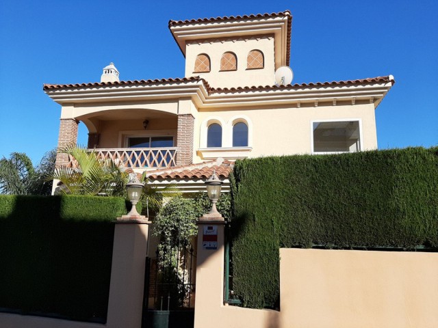 4 Bedrooms Villa in Riviera del Sol