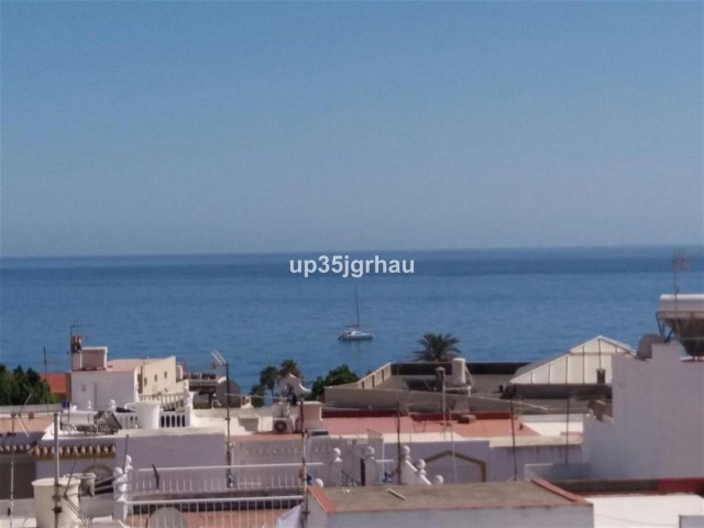 4 Slaapkamer Rijtjeshuis in Estepona