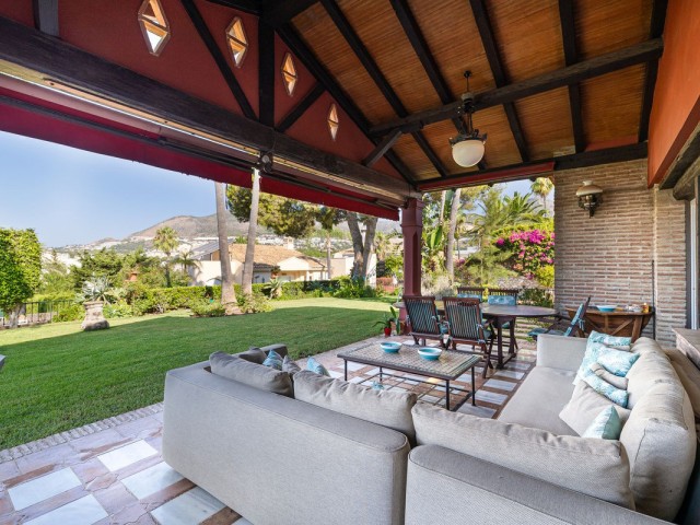 8 Schlafzimmer Villa in Benalmadena