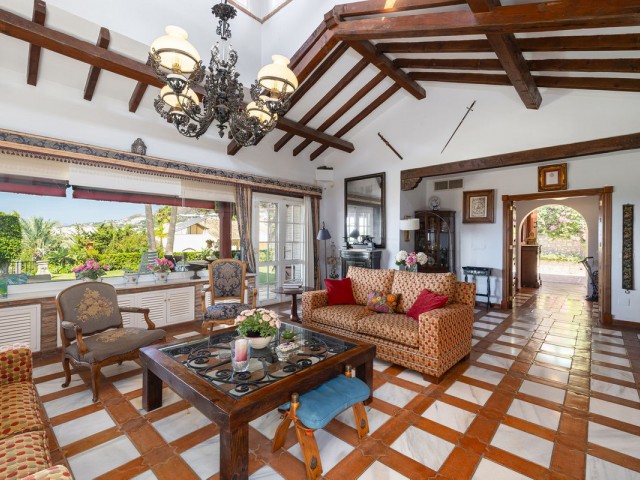8 Schlafzimmer Villa in Benalmadena