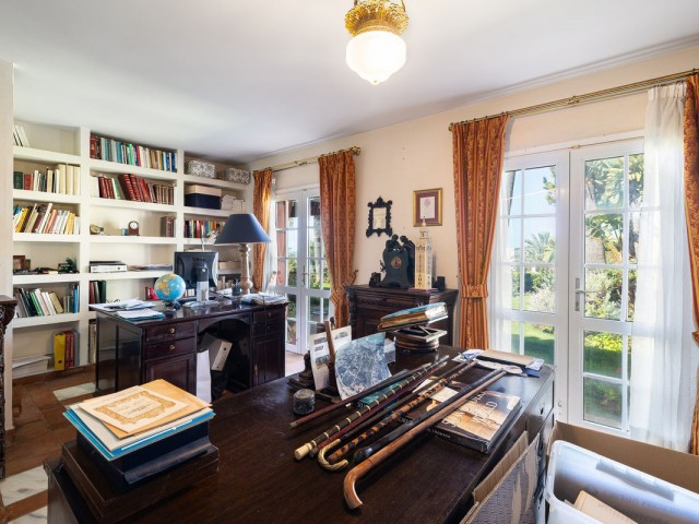 8 Schlafzimmer Villa in Benalmadena