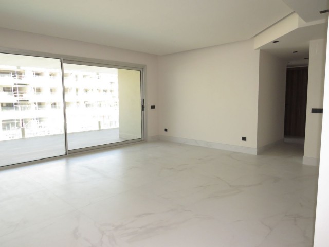 3 Makuuhuoneen Huoneisto San Pedro de Alcántara