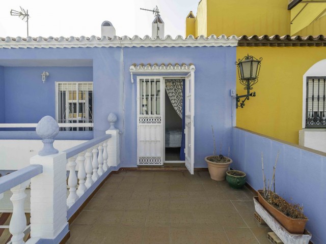 4 Slaapkamer Rijtjeshuis in Las Lagunas