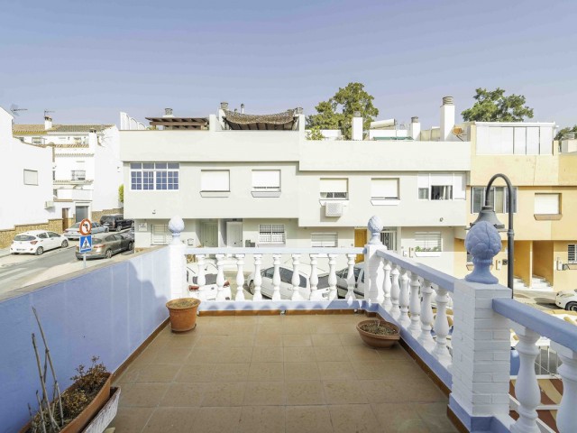 4 Slaapkamer Rijtjeshuis in Las Lagunas