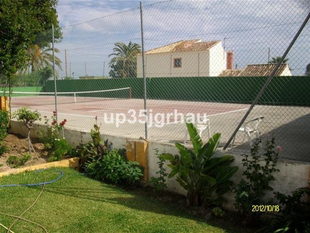 5 Makuuhuoneen Huvila Estepona