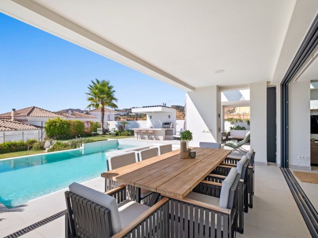 4 Makuuhuoneen Huvila Riviera del Sol