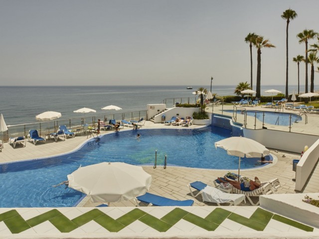 2 Makuuhuoneen Huoneisto Estepona