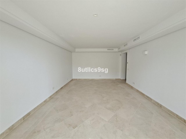 Apartamento con 2 Dormitorios  en Aloha