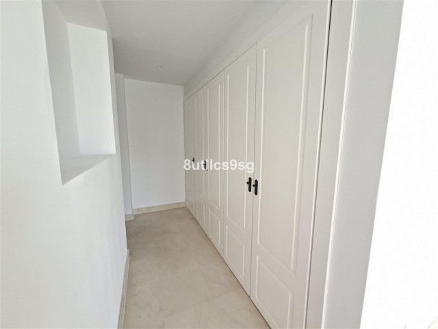 Apartamento con 2 Dormitorios  en Aloha