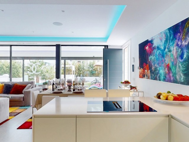 5 Slaapkamer Villa in La Cala