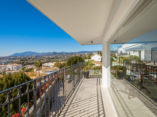4 Soveroms Villa i Nueva Andalucía