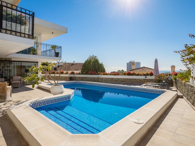 4 Soveroms Villa i Nueva Andalucía