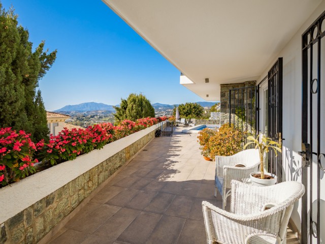 4 Soveroms Villa i Nueva Andalucía
