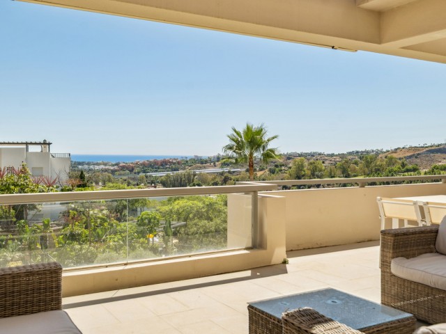 2 Bedrooms Apartment in Benahavís