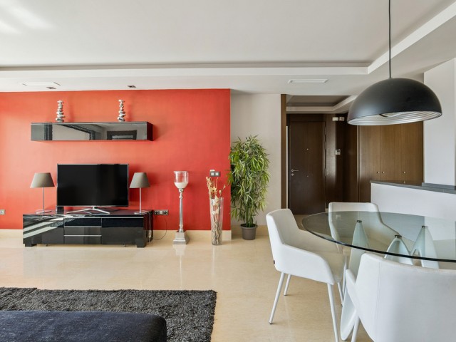 2 Bedrooms Apartment in Benahavís