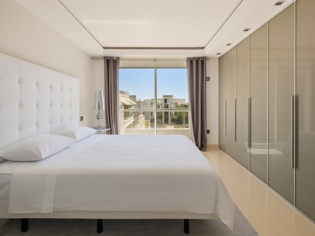 2 Bedrooms Apartment in Benahavís