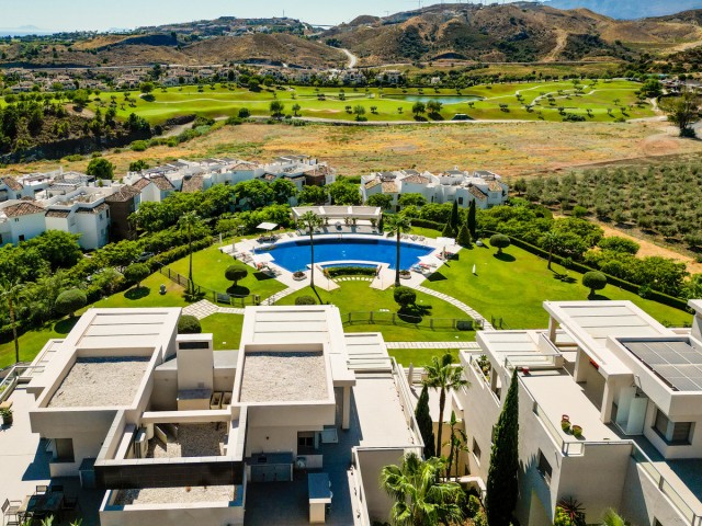 2 Bedrooms Apartment in Benahavís
