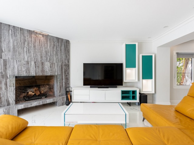 7 Bedrooms Villa in Marbella