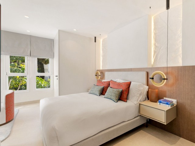 6 Bedrooms Apartment in Los Monteros