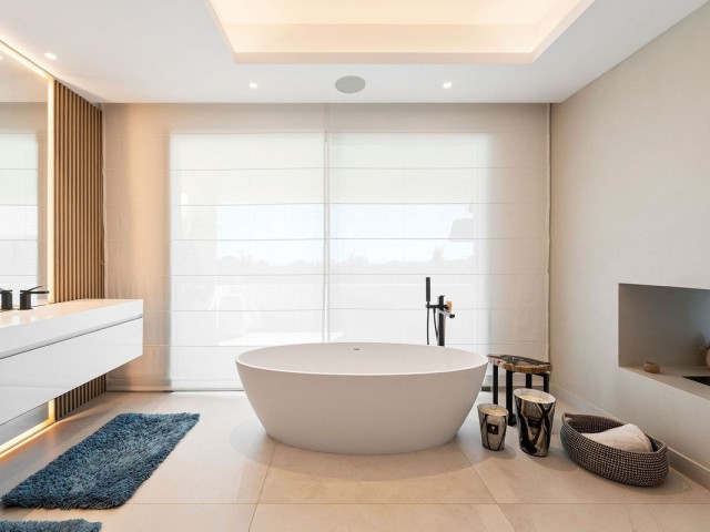 4 Soveroms Villa i Nueva Andalucía