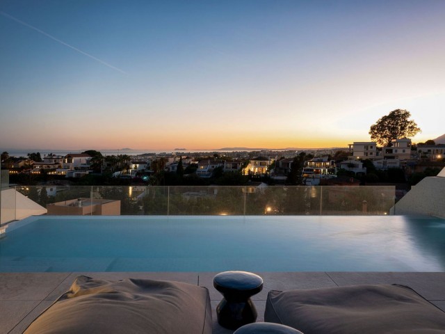 4 Soveroms Villa i Nueva Andalucía