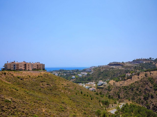 3 Bedrooms Apartment in Benahavís