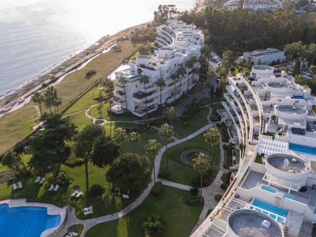 2 Makuuhuoneen Huoneisto Estepona