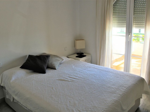 Apartamento con 2 Dormitorios  en Nueva Andalucía