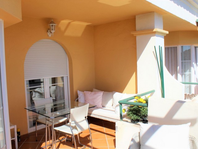 Apartamento con 2 Dormitorios  en Nueva Andalucía