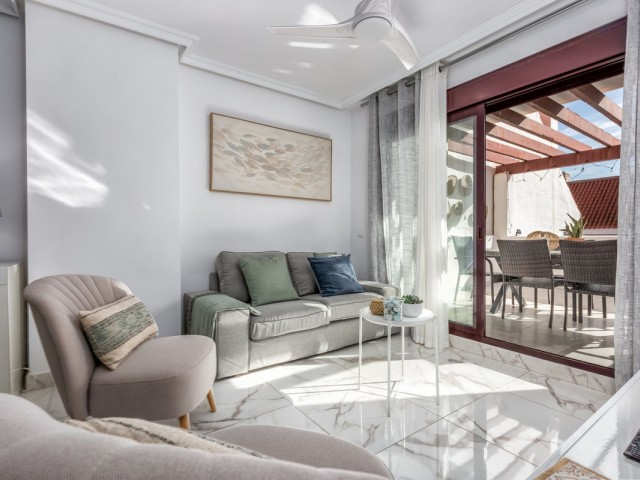 Apartamento con 3 Dormitorios  en Nueva Andalucía