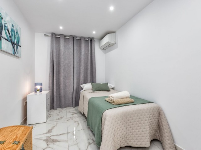 Apartamento con 3 Dormitorios  en Nueva Andalucía