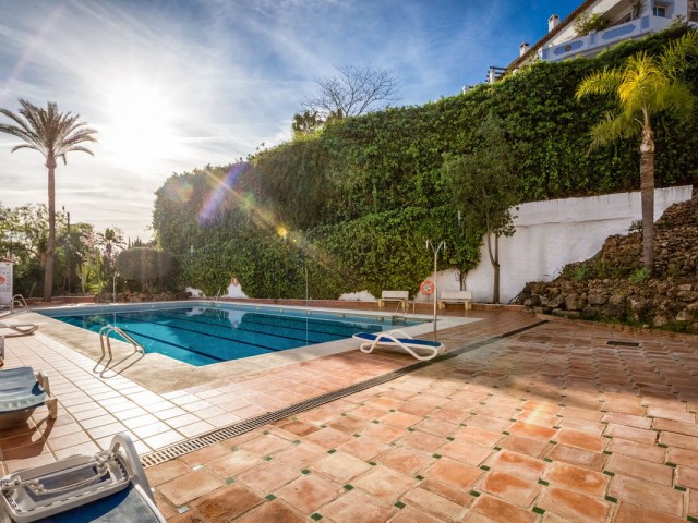 Apartamento con 3 Dormitorios  en Nueva Andalucía