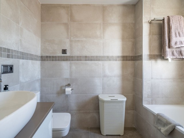 2 Bedrooms Apartment in Estepona