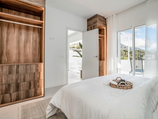 Apartamento con 4 Dormitorios  en La Quinta