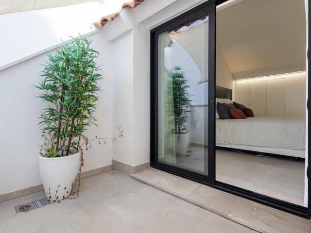 4 Bedrooms Apartment in Marbella
