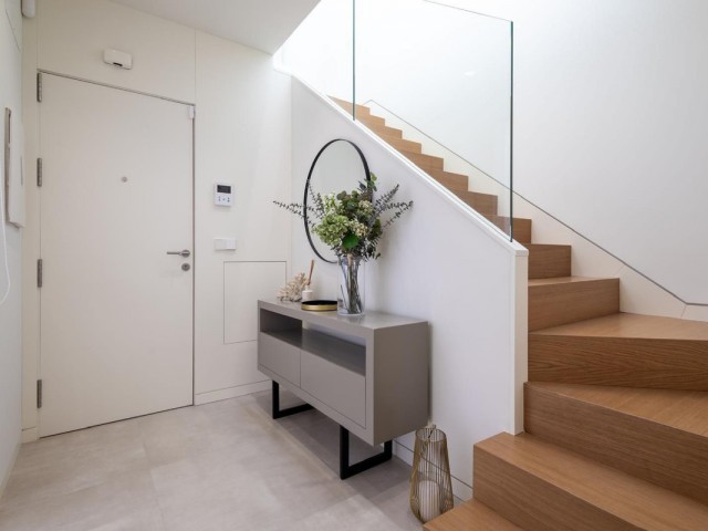 4 Bedrooms Apartment in Marbella